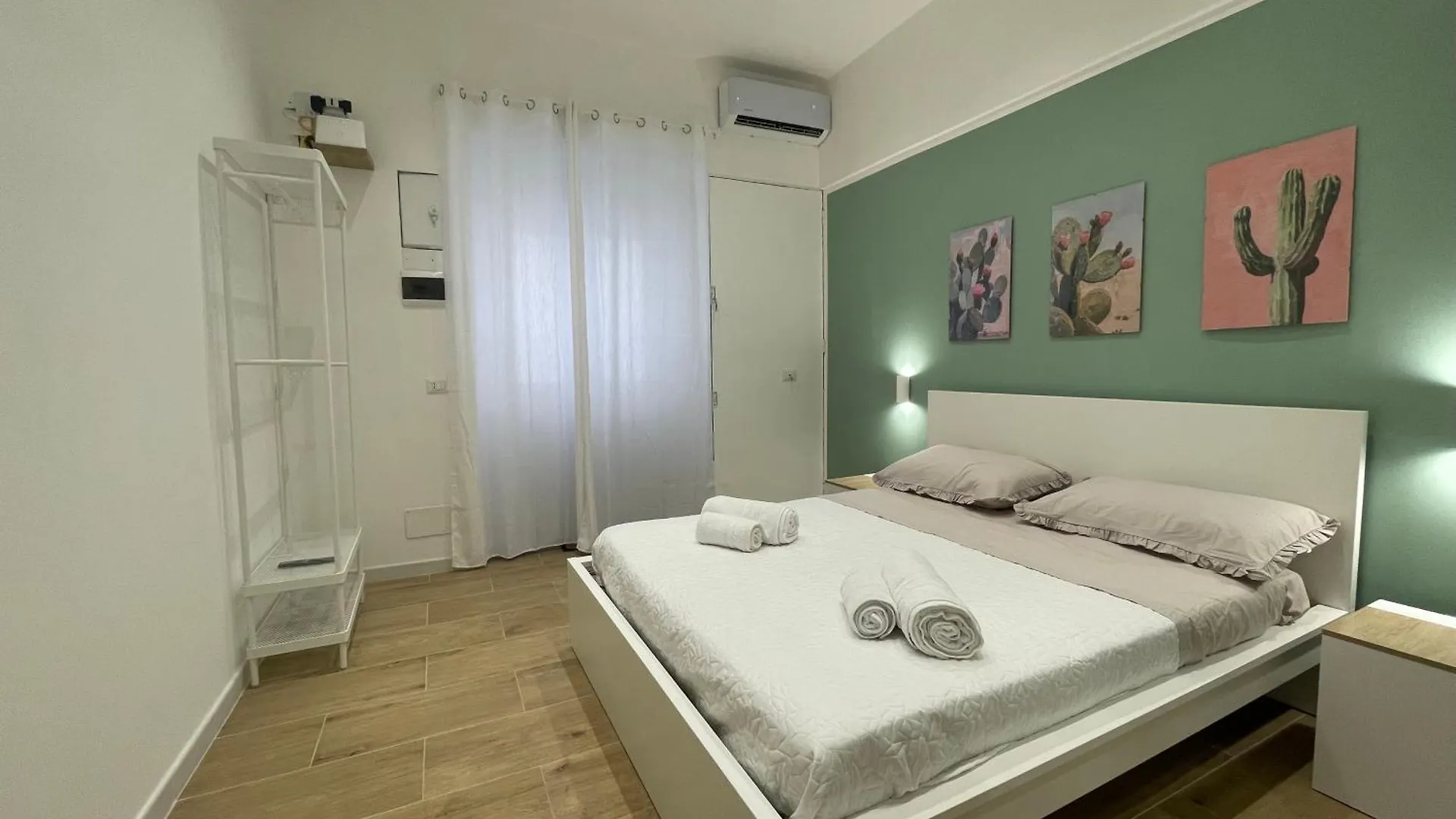 Hotel La Quas At Palermo Italia